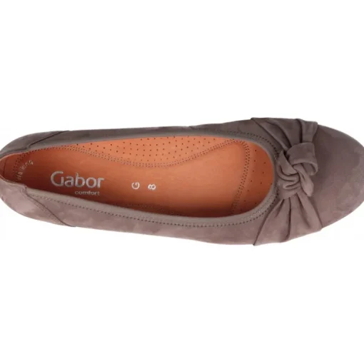 Gabor Ines Fumo