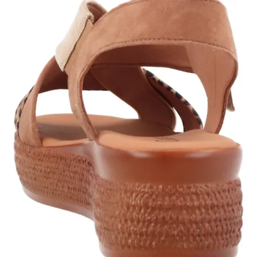 Gabor Kontika Walnut