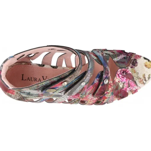 Laura Vita Jacbo 01 Bronze
